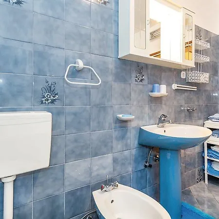 Apartment Apartman Andretic Icici